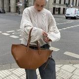 NELA - Moderní kabelka typu Tote