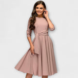 Milena – Šaty střihu swing s páskem