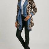 Cécile | Sako s leopardím vzorem a panely ze sepraného denimu